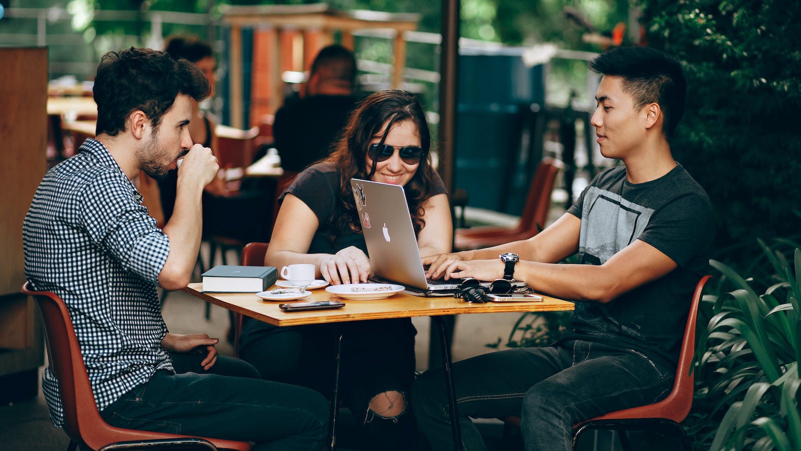 Group of friends hanging out at a cafe