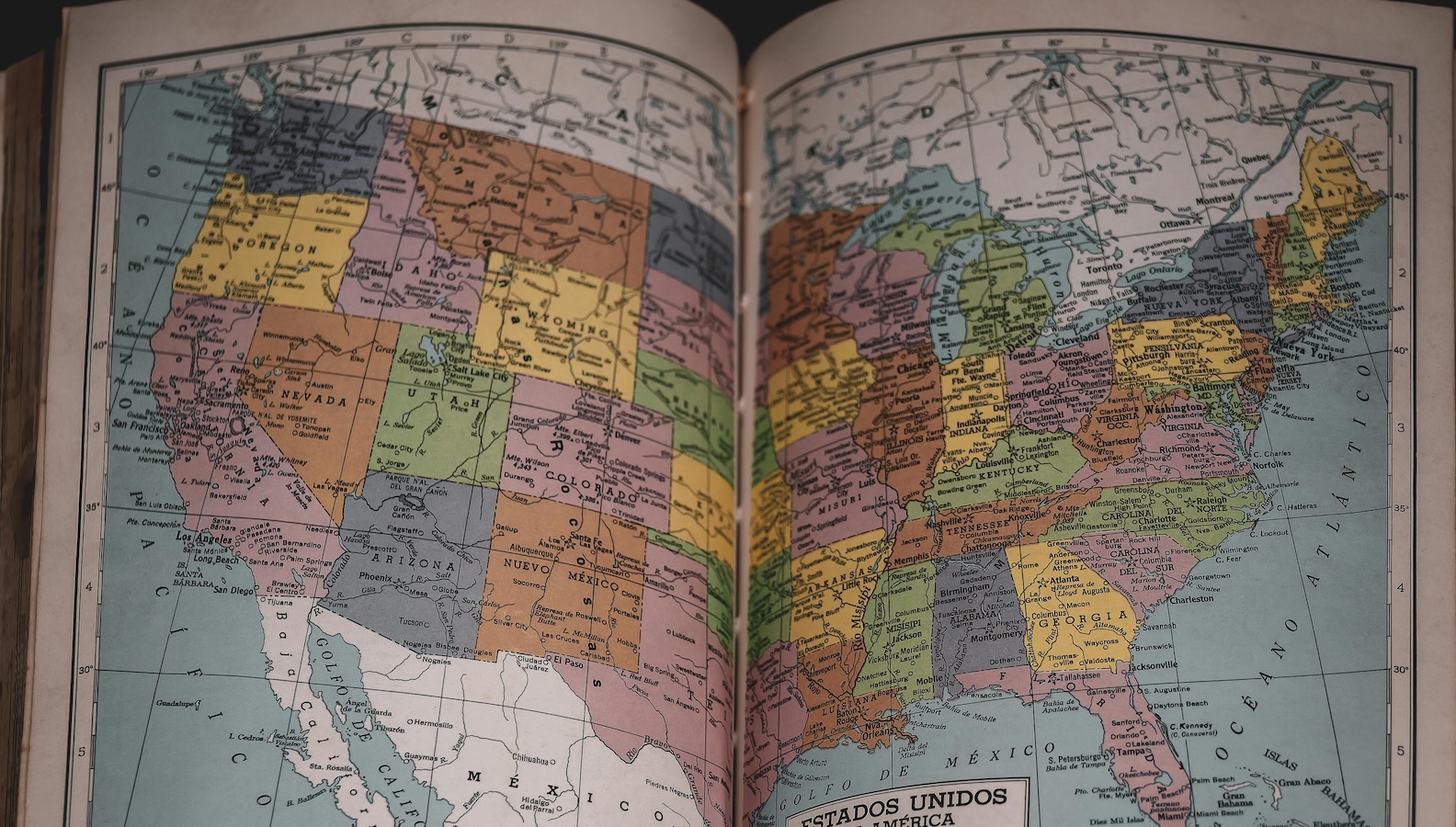 Open atlas map of the states in the United States