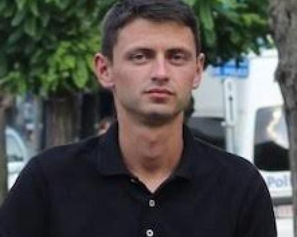 Profile picture for user YaroslavKuflinski